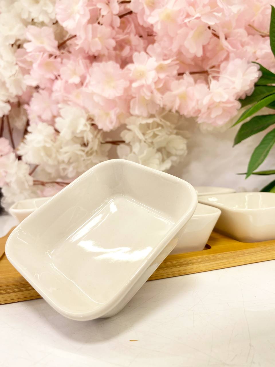 طقم أورديف من البورسلين للصلصات والوجبات الخفيفة