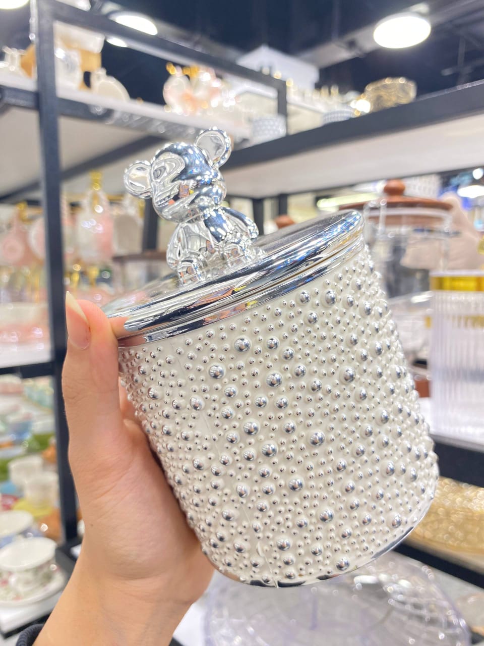 Round Acrylic Spice Set Elegant Gold Bubble Design With a teddy bear lid