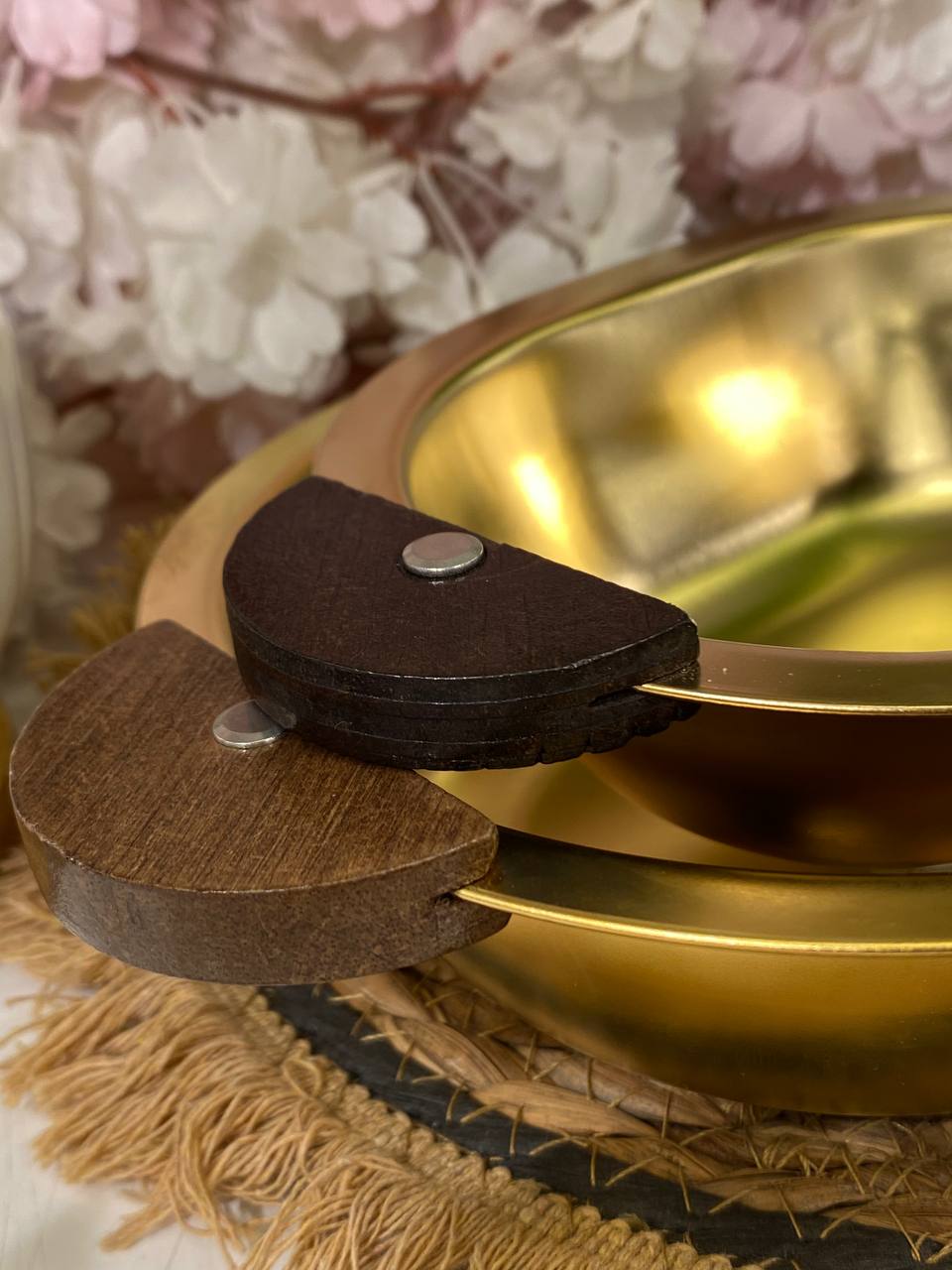 Elegant gold serving dish