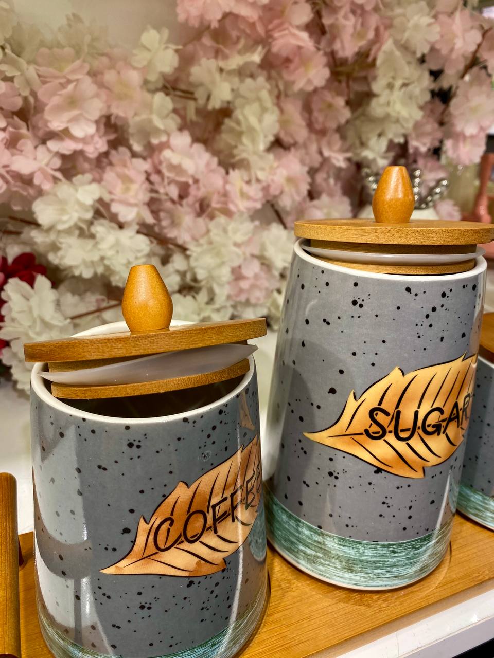 Tea, sugar, and coffee set High-quality porcelain