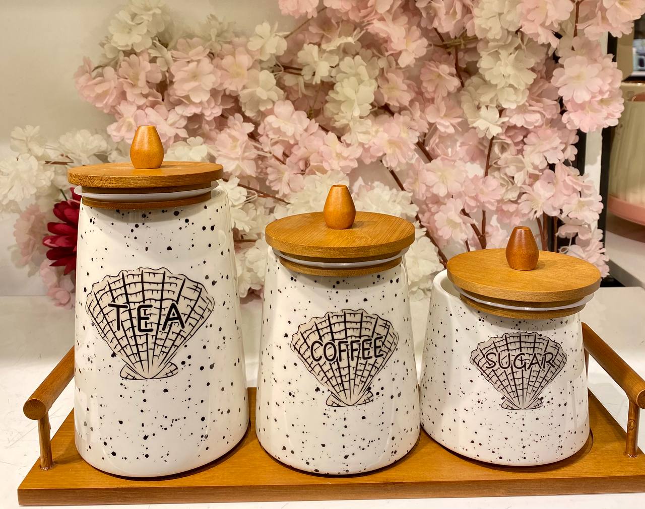 Tea, sugar, and coffee set High-quality porcelain