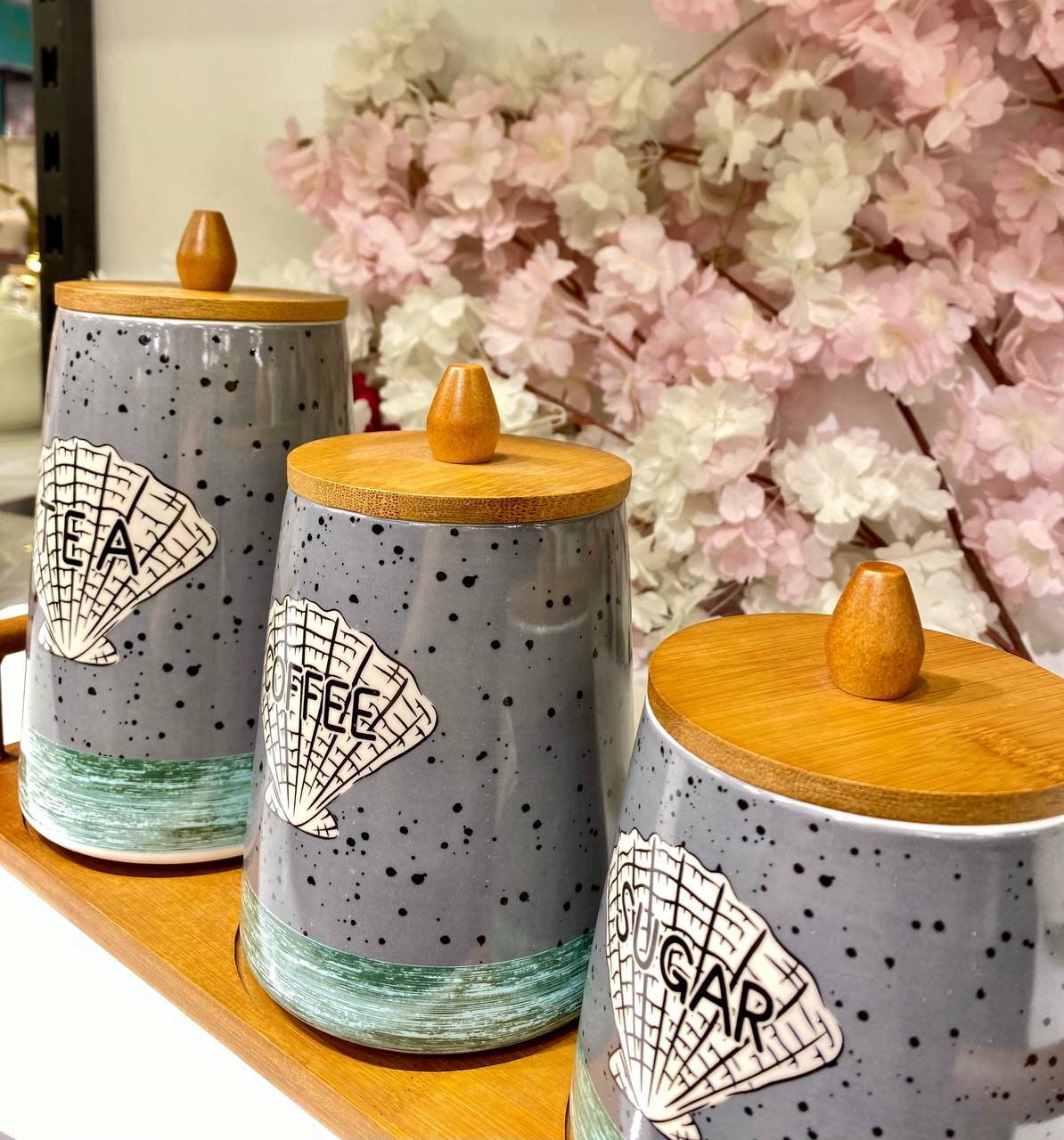 Tea, sugar, and coffee set High-quality porcelain