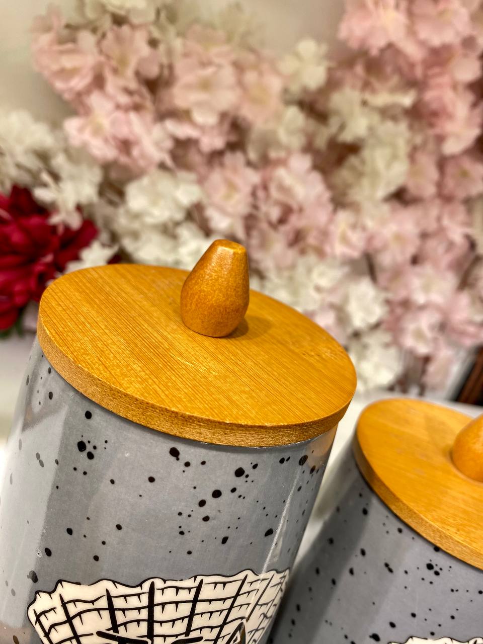 Tea, sugar, and coffee set High-quality porcelain