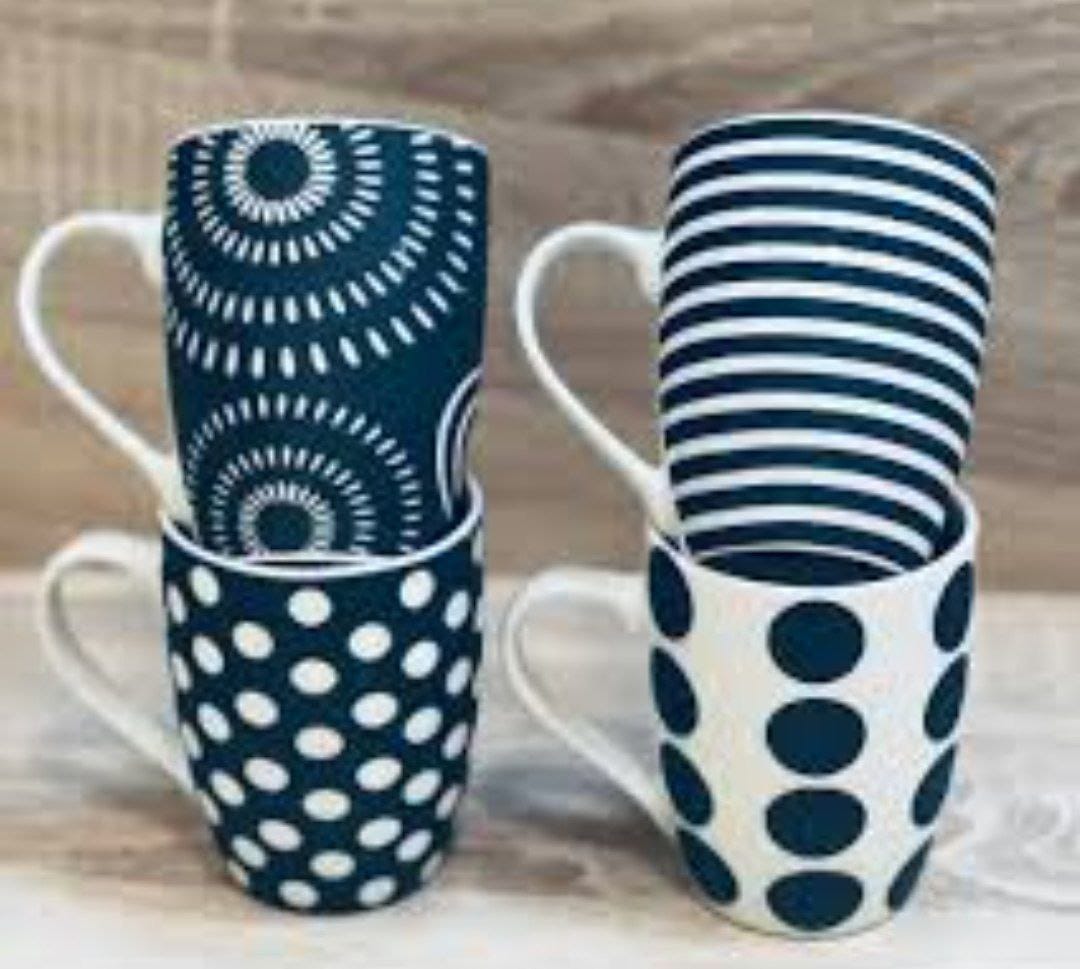 Black & White Mug Set