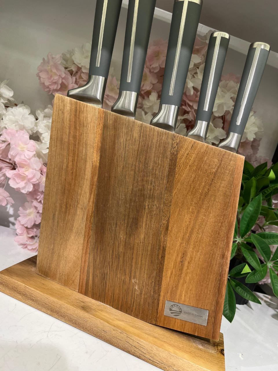 High-quality stainless steel knives