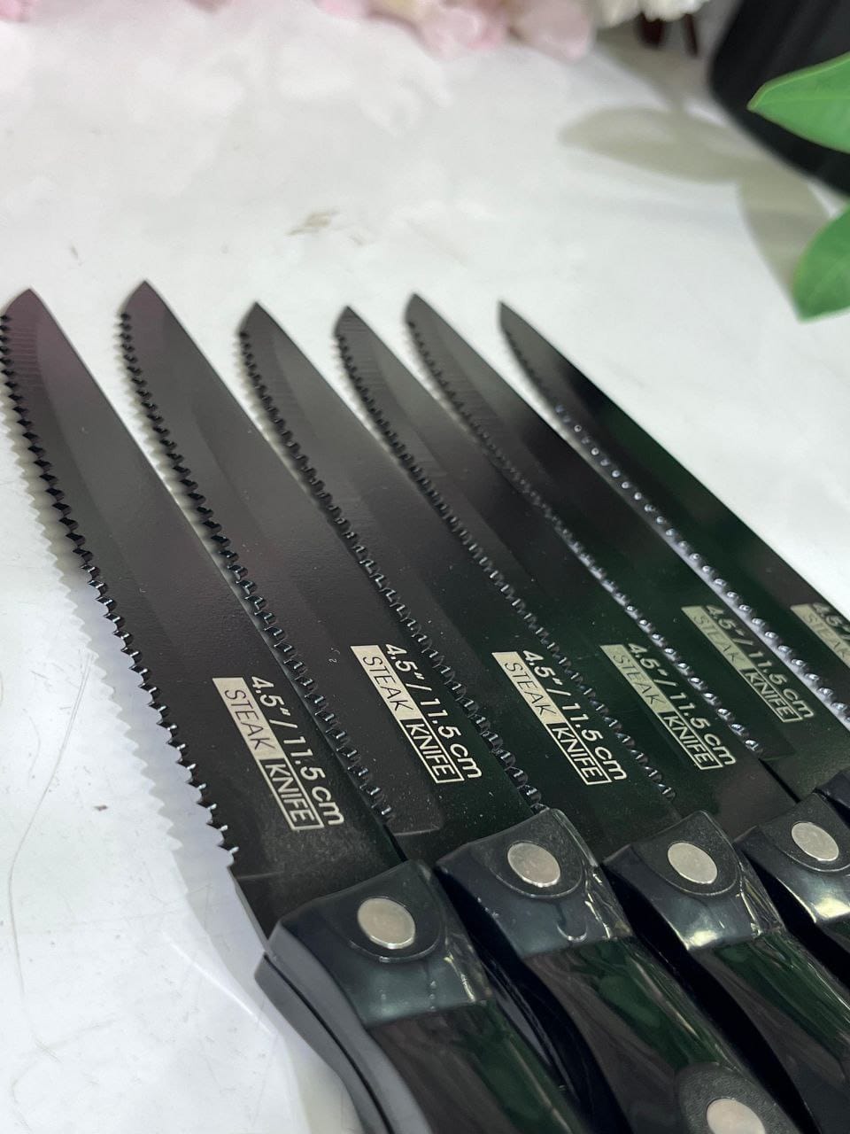 High-Quality Stainless Steel knives 18 Piece + Wooden Stand