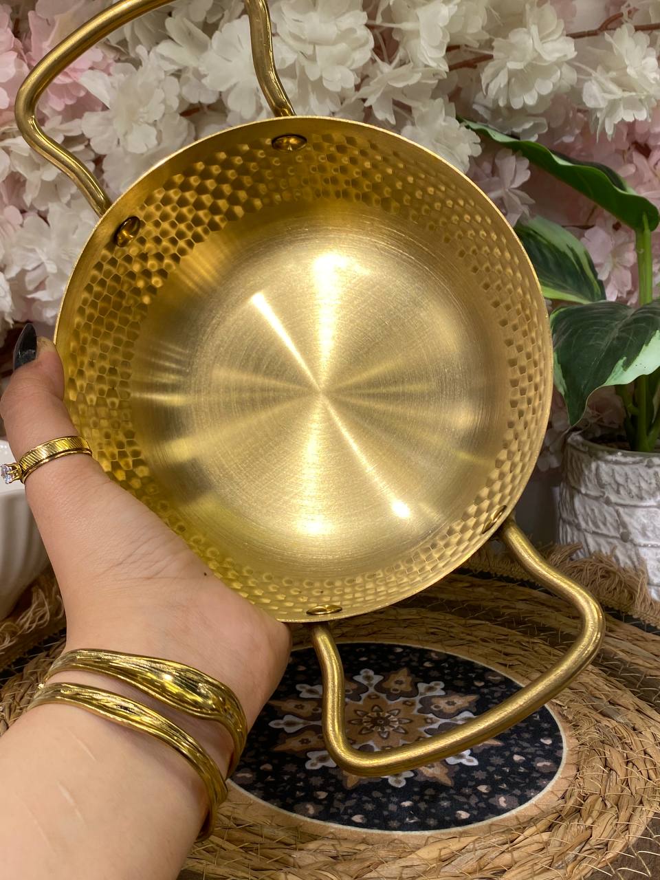 Gold-Plated Copper Bowls With A Hand-Embroidered